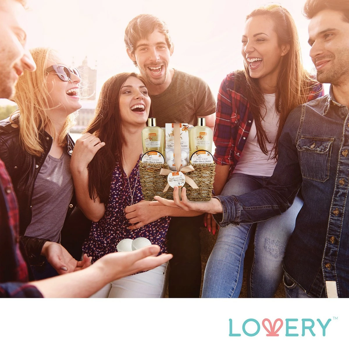 LOVERY Store Home Spa Gift Basket - White Rose & Jasmine - Luxury 11 Piece Bath & Body Set For Women, Christmas Gift With Shower Gel, Bubble Bath, Body Lotion, Scrub, Bath Salt, 4 Bath Bombs, Loofah & Basket 6 LOVERY Store Home Spa Gift Basket - White Rose & Jasmine - Luxury 11 Piece Bath & Body Set For Women, Christmas Gift With Shower Gel, Bubble Bath, Body Lotion, Scrub, Bath Salt, 4 Bath Bombs, Loofah & Basket - Image 4