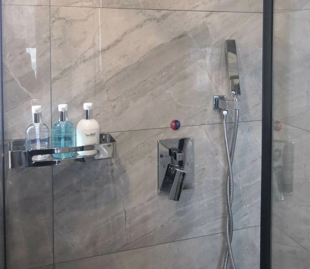 TravelWell Pressure Pump Bottle Hotel Travel Motel Airbnb Guest Body Wash 11 Fl Oz/330ml 6 Bottles Per Pack 5 TravelWell Pressure Pump Bottle Hotel Travel Motel Airbnb Guest Body Wash 11 Fl Oz/330ml 6 Bottles Per Pack - Image 3