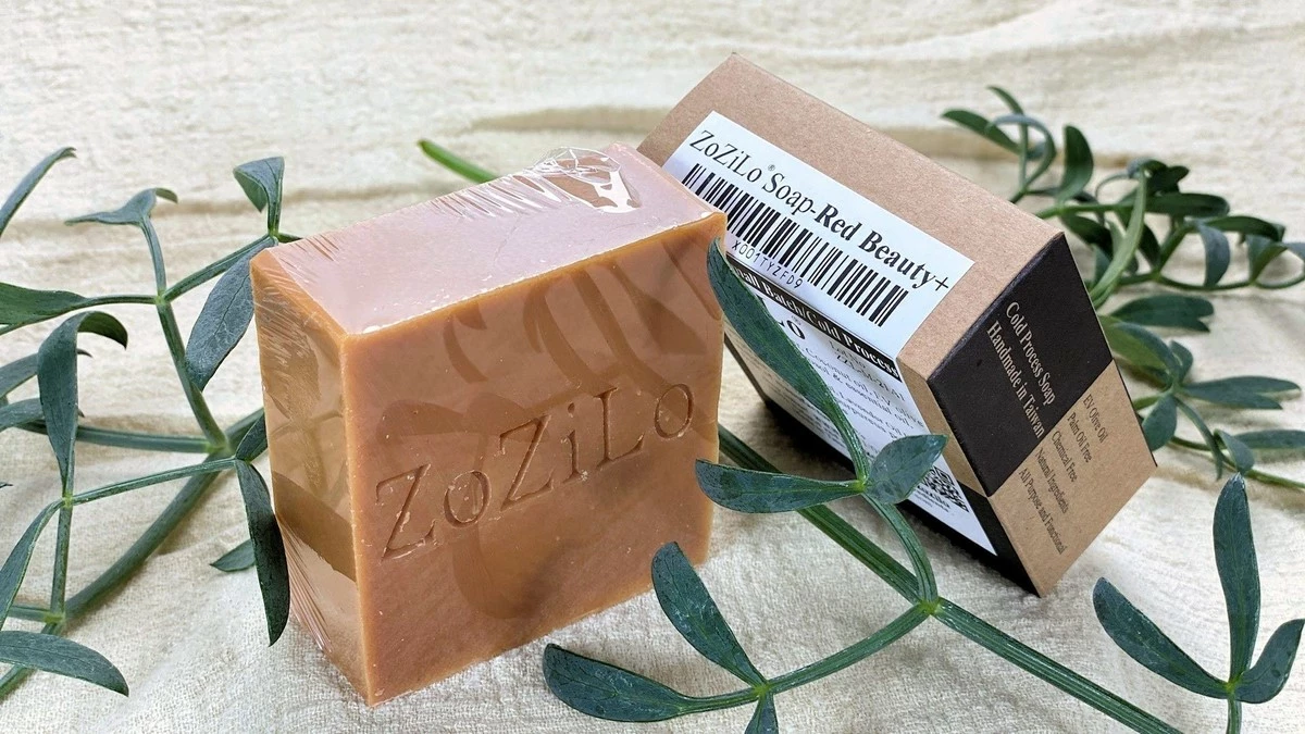 ZoZiLo Soap -Red Beauty -Shea Butter Soap - Olive Oil Soap - Ylang Ylang Essential Oil Soap - Palm Oil Free - Handmade Soap -4.6 Oz 5 ZoZiLo Soap -Red Beauty -Shea Butter Soap - Olive Oil Soap - Ylang Ylang Essential Oil Soap - Palm Oil Free - Handmade Soap -4.6 Oz - Image 3