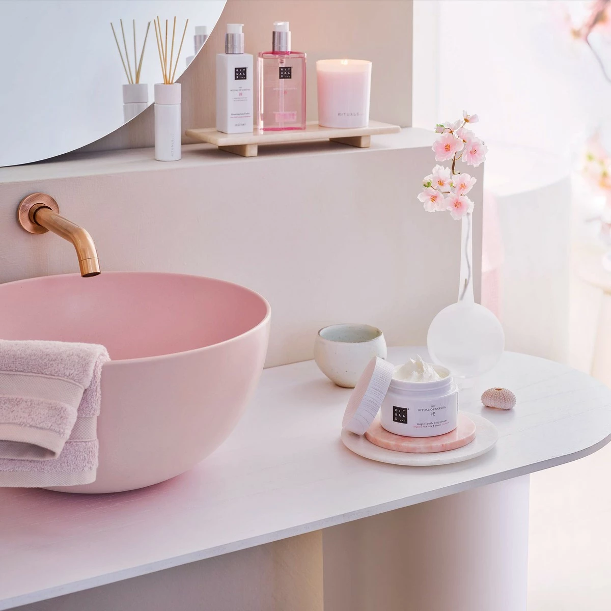 RITUALS The Ritual Of Sakura Body Cream And Refill Set 4 RITUALS The Ritual Of Sakura Body Cream And Refill Set - Image 2