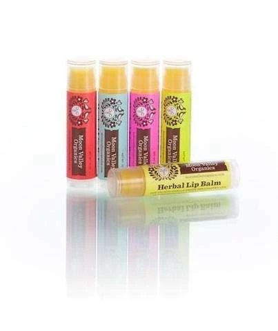 Moon Valley Organics Organic Beeswax Lip Balm (5 Pack) 5 Moon Valley Organics Organic Beeswax Lip Balm (5 Pack) - Image 3