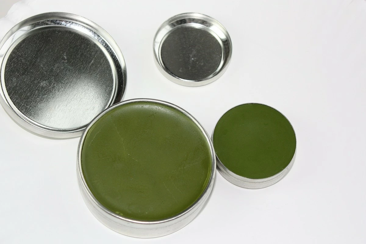 All Purpose Salve By The Super Salve Co. Extra Large 4oz Tin AND .5oz Travel Tin Chapparral Leaf, Comfrey Leaf, Ecinacea Flower, Hops Flower And Usnea Moss (4 Oz (Large) & .5 Oz (travel)) 4 All Purpose Salve By The Super Salve Co. Extra Large 4oz Tin AND .5oz Travel Tin Chapparral Leaf, Comfrey Leaf, Ecinacea Flower, Hops Flower And Usnea Moss (4 Oz (Large) & .5 Oz (travel)) - Image 2